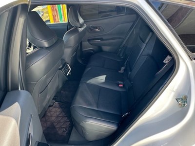 TOYOTA CROWN SPORT - 6