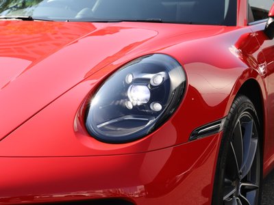 PORSCHE 911 - 4