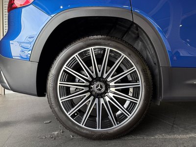 MERCEDES-BENZ GLB - 9