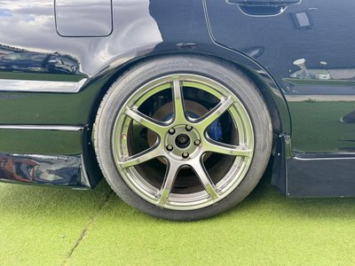 1998 Nissan SKYLINE 照片 10