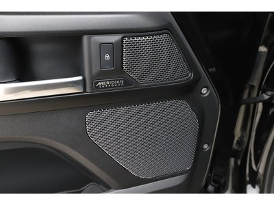 2023 LAND Rover DEFENDER thumbnail 58