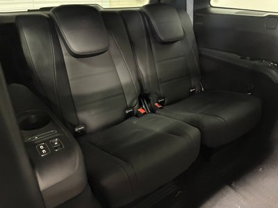 2025 Mercedes-BENZ GLS — миниатюра 25