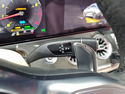 MERCEDES-BENZ CLS - 9