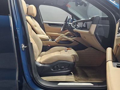 2024 Porsche CAYENNE 缩略图 16