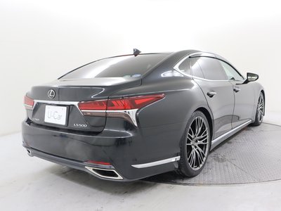 LEXUS LS - 6