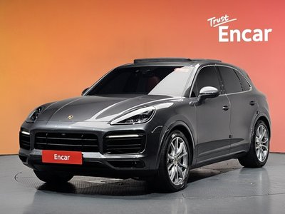 2020 Porsche CAYENNE photo 1