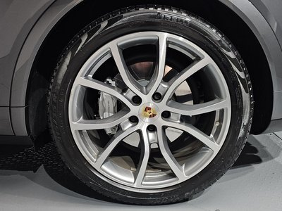 2020 Porsche CAYENNE photo 8