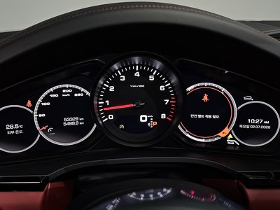 2020 Porsche CAYENNE — миниатюра 11