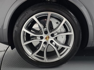 2020 Porsche CAYENNE photo 6