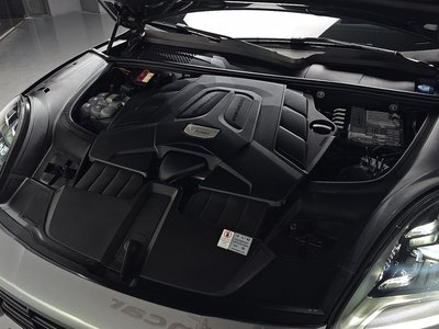 2020 Porsche CAYENNE photo 7