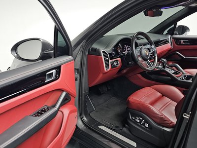 2020 Porsche CAYENNE — миниатюра 13