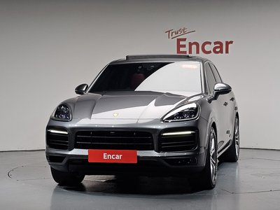 2020 Porsche CAYENNE photo 3