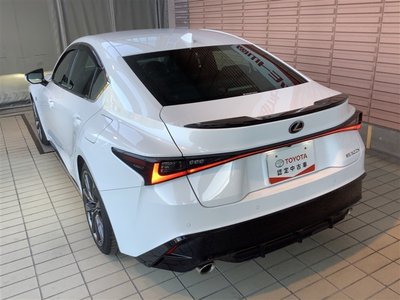 LEXUS IS - 8