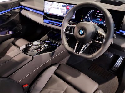 2024 BMW 5 SERIES 缩略图 35