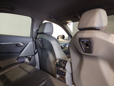 2024 BMW 5 SERIES 缩略图 38