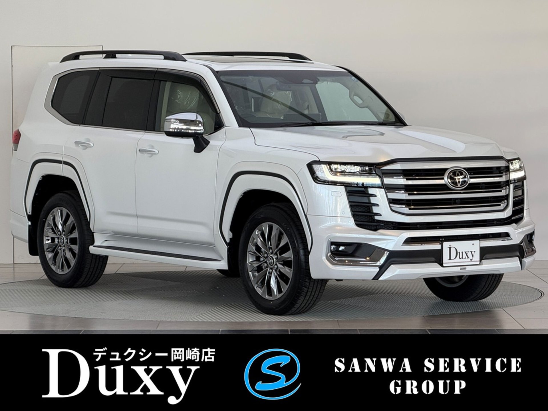 TOYOTA LAND CRUISER 300 - View 1