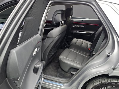 2025 Genesis GV70 — миниатюра 13