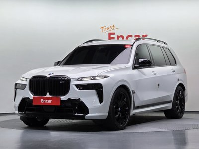 2025 BMW X7 — фото 1