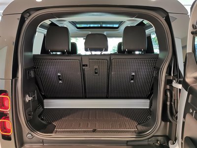 2023 LAND Rover DEFENDER — миниатюра 26