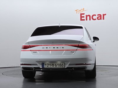 صورة 3 لـ 2022 Genesis G90 (RS4)