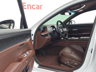 صورة 10 لـ 2022 Genesis G90 (RS4)