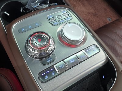 صورة 9 لـ 2022 Genesis G90 (RS4)