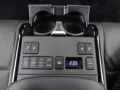 صورة مصغرة 33 لـ 2023 Toyota CROWN CROSSOVER
