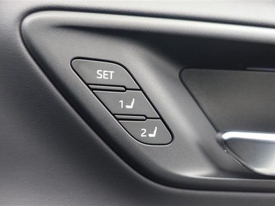 صورة مصغرة 39 لـ 2023 Toyota CROWN CROSSOVER