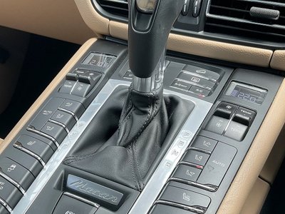 2021 Porsche MACAN 照片 9