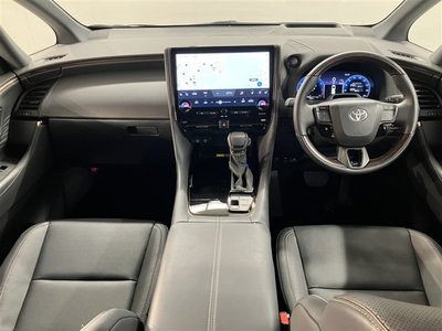 2025 Toyota ALPHARD photo 7