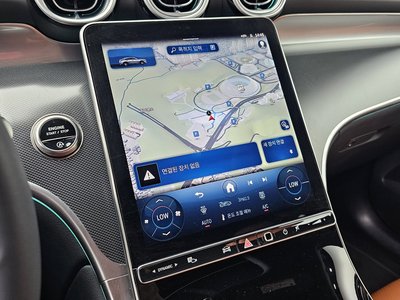 2025 Mercedes-BENZ GLC — миниатюра 20