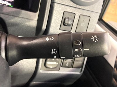 TOYOTA LAND CRUISER 70 - 7