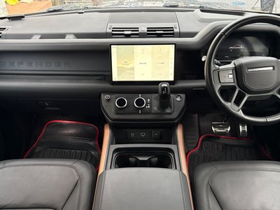 LAND ROVER DEFENDER 110 X 3.0L D300 - 6