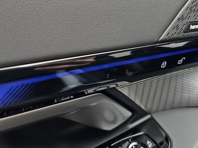 صورة مصغرة 29 لـ 2025 BMW 5 SERIES