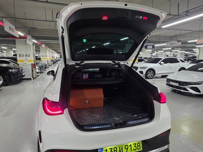 MERCEDES-BENZ GLC - 5