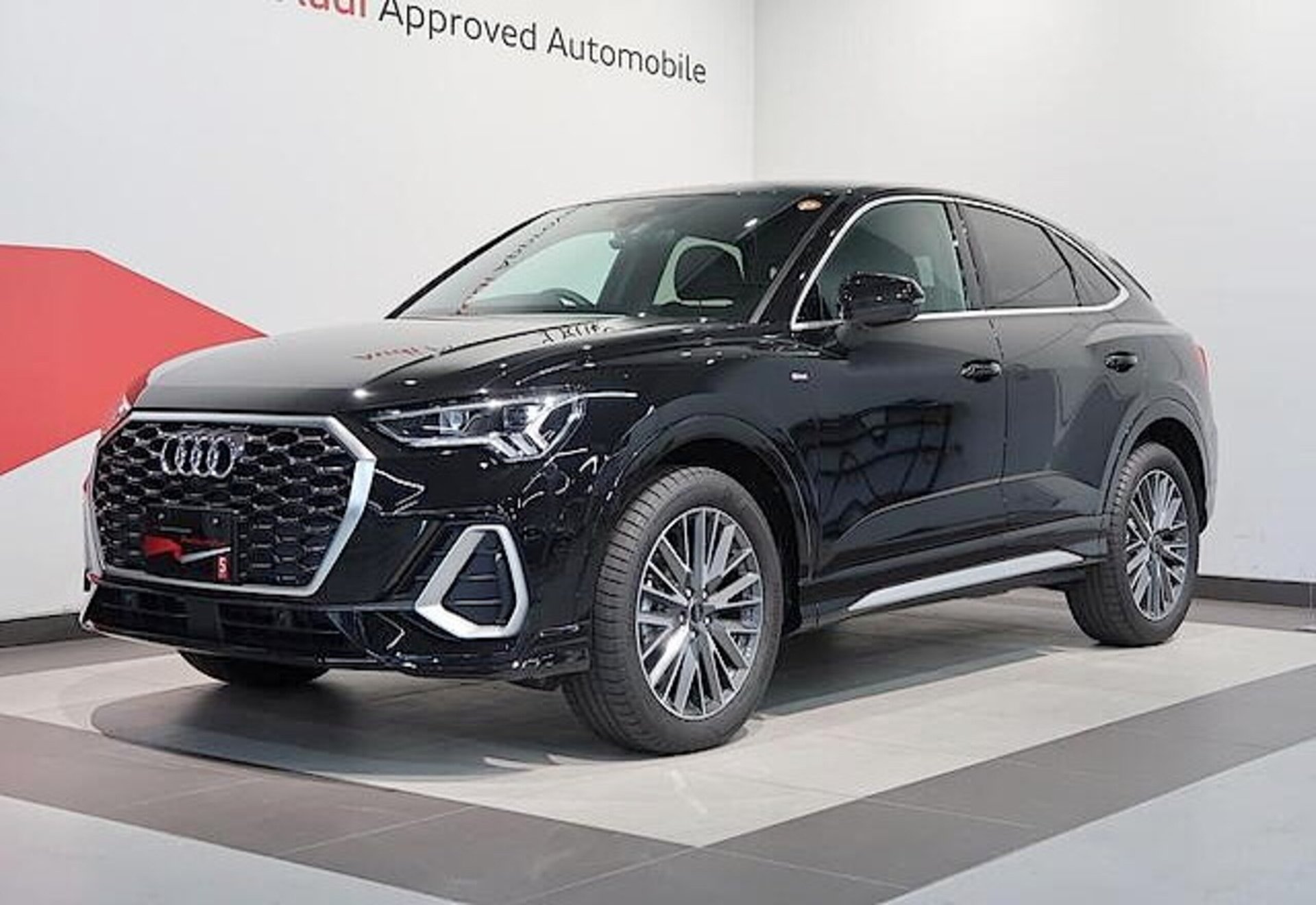 AUDI Q3 SPORTBACK - View 1