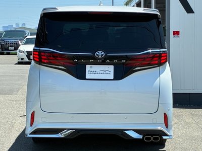2024 Toyota ALPHARD — фото 9