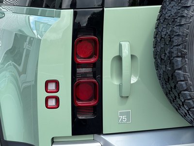 صورة مصغرة 37 لـ 2023 LAND Rover DEFENDER