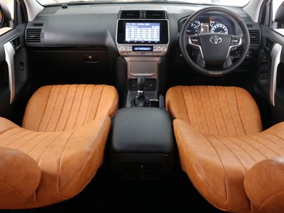 TOYOTA LAND CRUISER PRADO - 2
