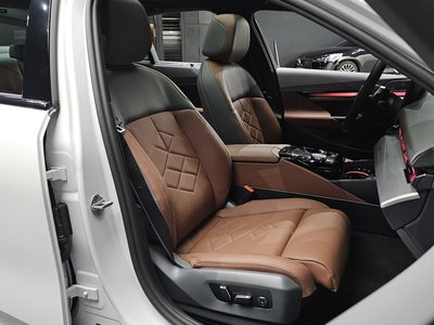 2025 BMW 5 SERIES 缩略图 16