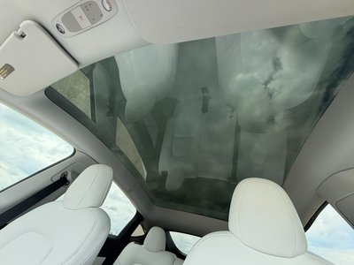 2022 Tesla MODEL Y — фото 10