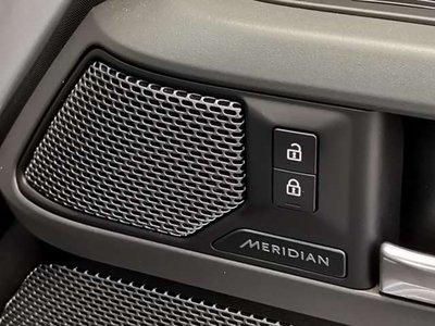 صورة مصغرة 12 لـ 2021 LAND Rover DEFENDER