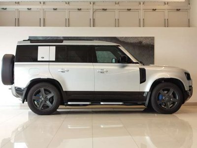 صورة 10 لـ 2021 LAND Rover DEFENDER