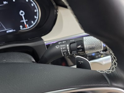 2021 Genesis GV70 — миниатюра 29