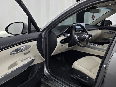 2021 Genesis GV70 — миниатюра 13