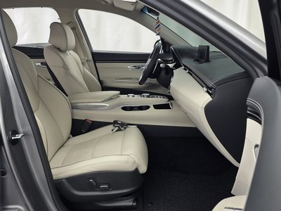 2021 Genesis GV70 — миниатюра 17