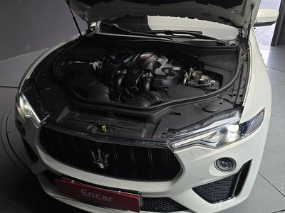 MASERATI LEVANTE - 7