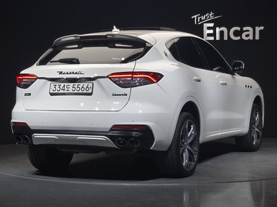 MASERATI LEVANTE - 4