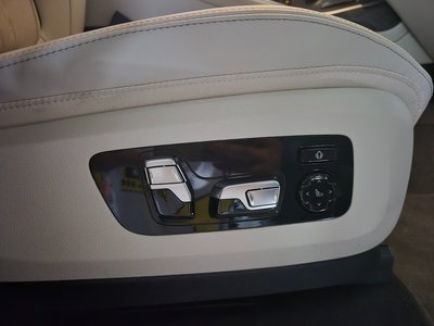 2026 BMW X7 缩略图 11