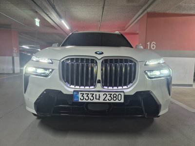 2026 BMW X7 — фото 2